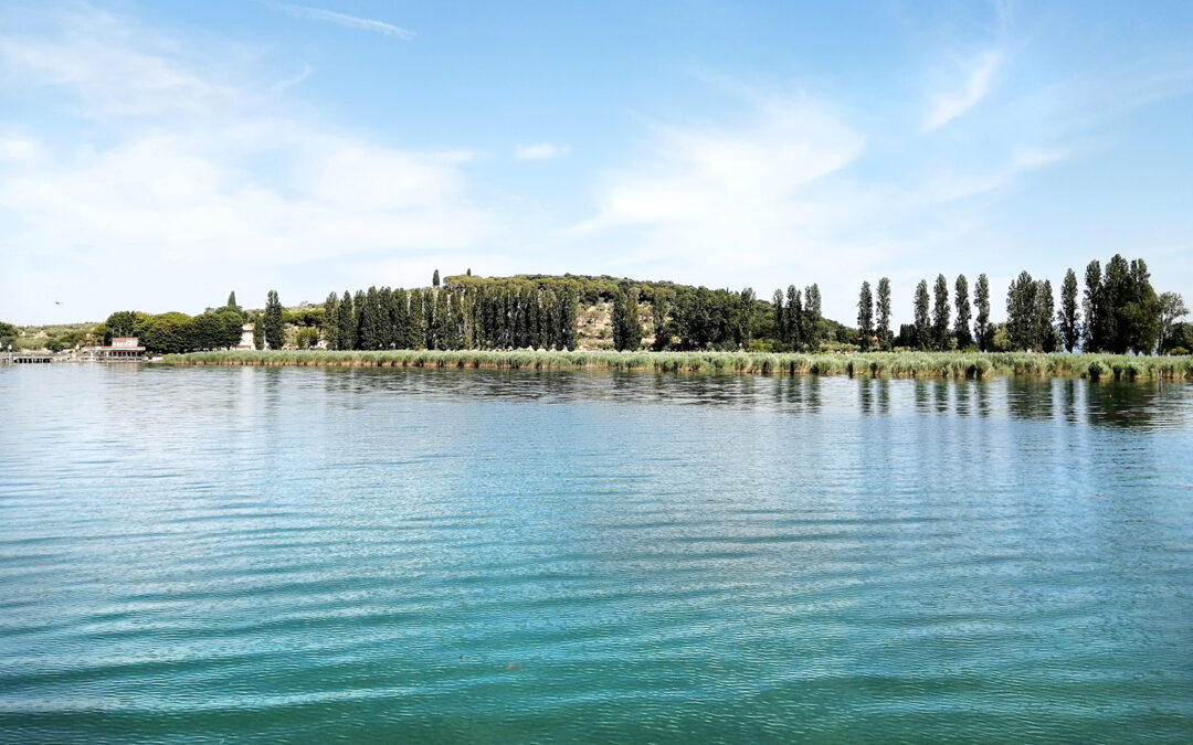 ESTATE 2021: NAVIGANDO IL LAGO TRASIMENO DALL’ISOLA POLVESE ALL’ISOLA MAGGIORE (PRIMA PARTE)